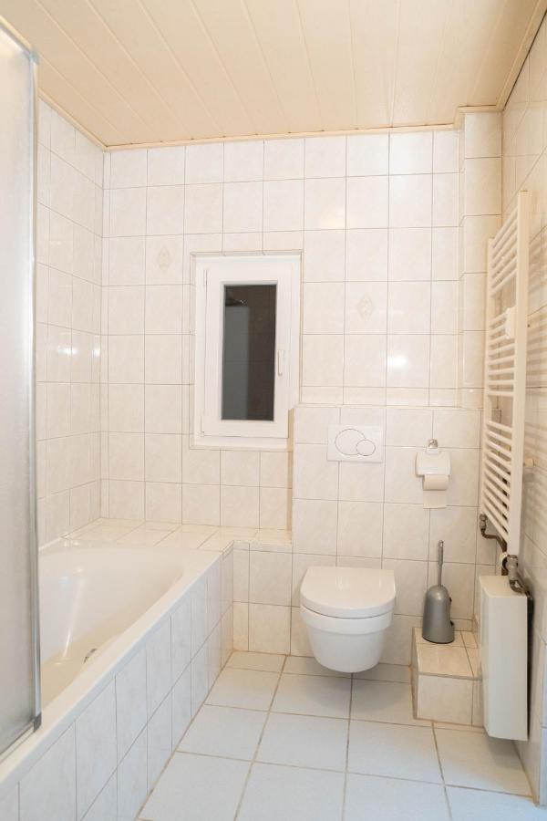 Haus Kim Thinh Apartment Betzdorf ภายนอก รูปภาพ